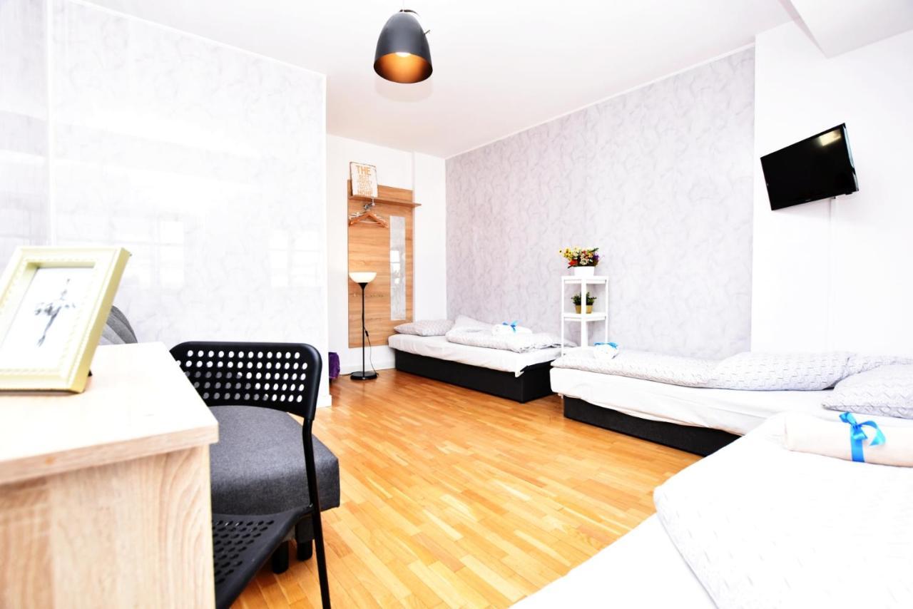 City Central Hostel Wrocław Exteriör bild